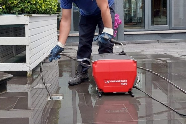 Yenimahalle Robotla Tıkanıklık Açma: Kırmadan Pimaş ve Gider Temizliği